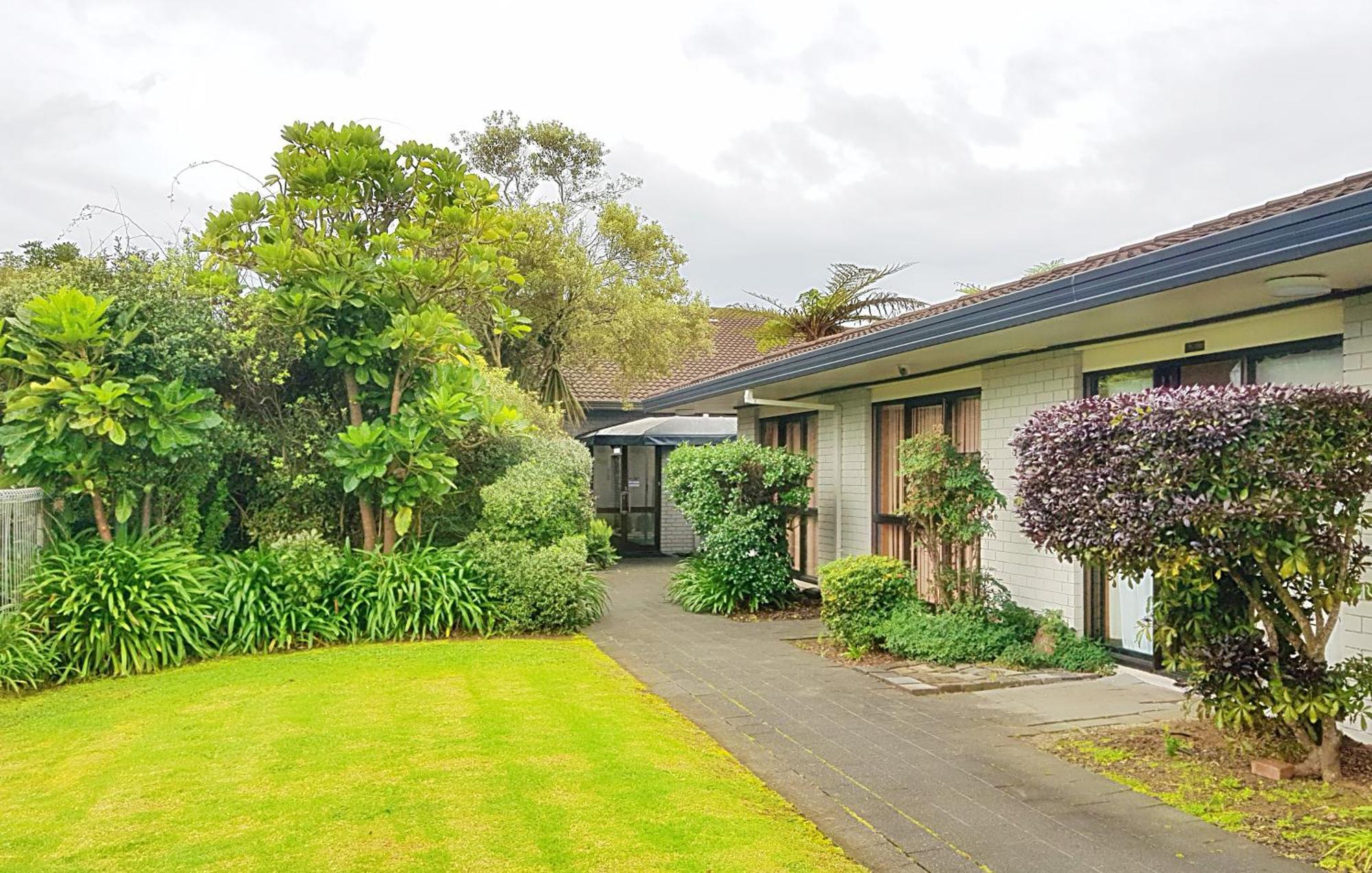 Airport Garden Inn Hotel & Conference Centre Auckland Exterior photo