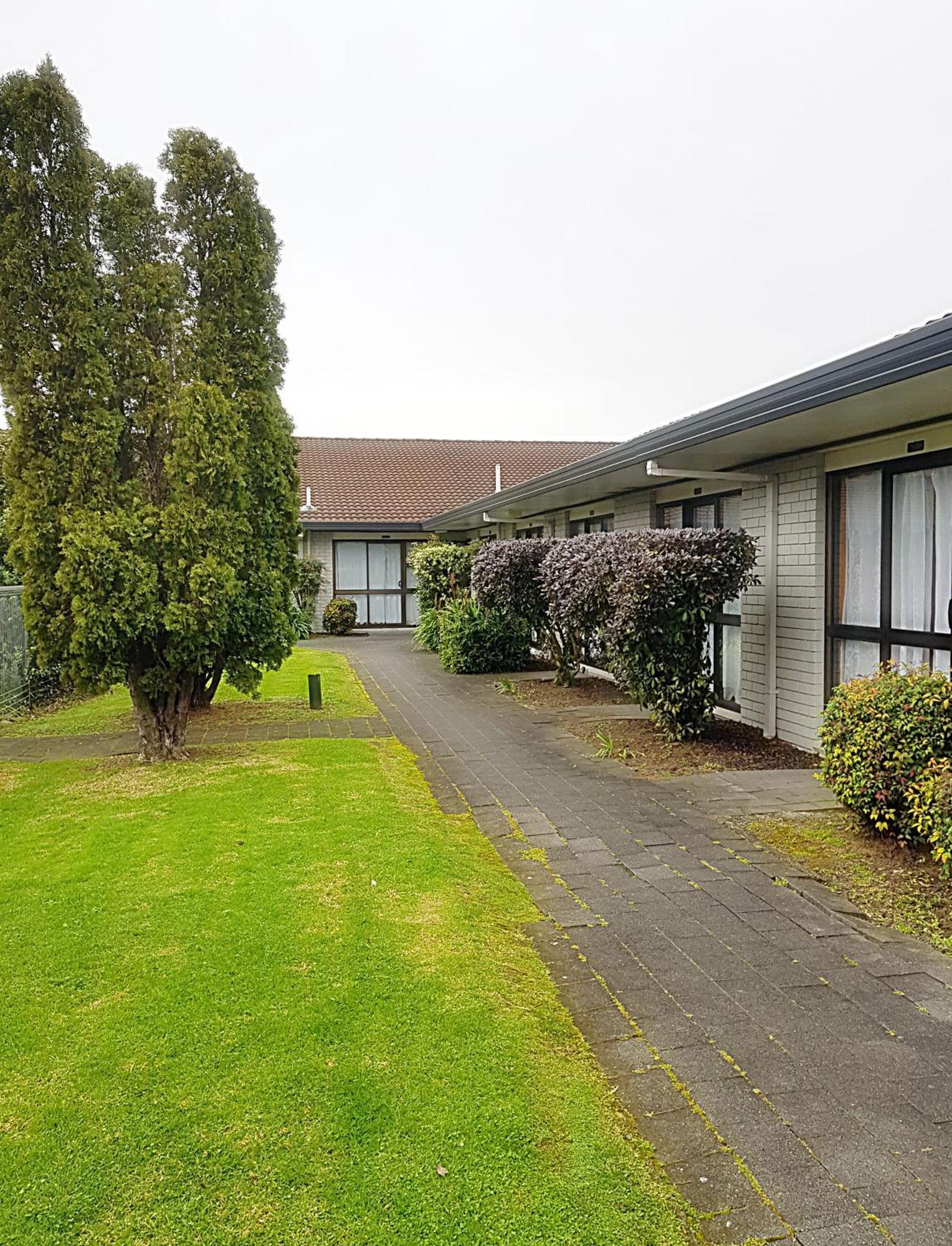 Airport Garden Inn Hotel & Conference Centre Auckland Exterior photo